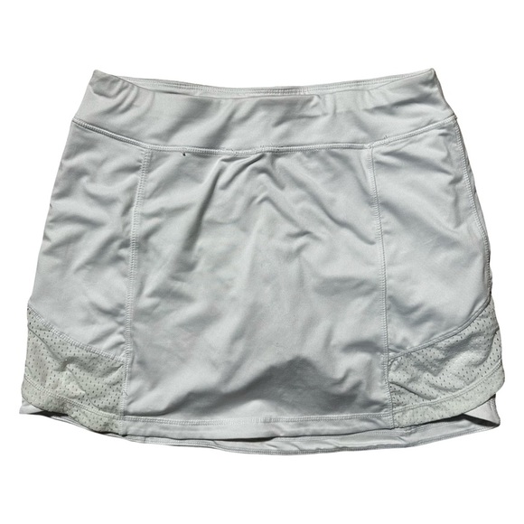 ACX White Active Sport Skort – Small - Picture 2 of 4